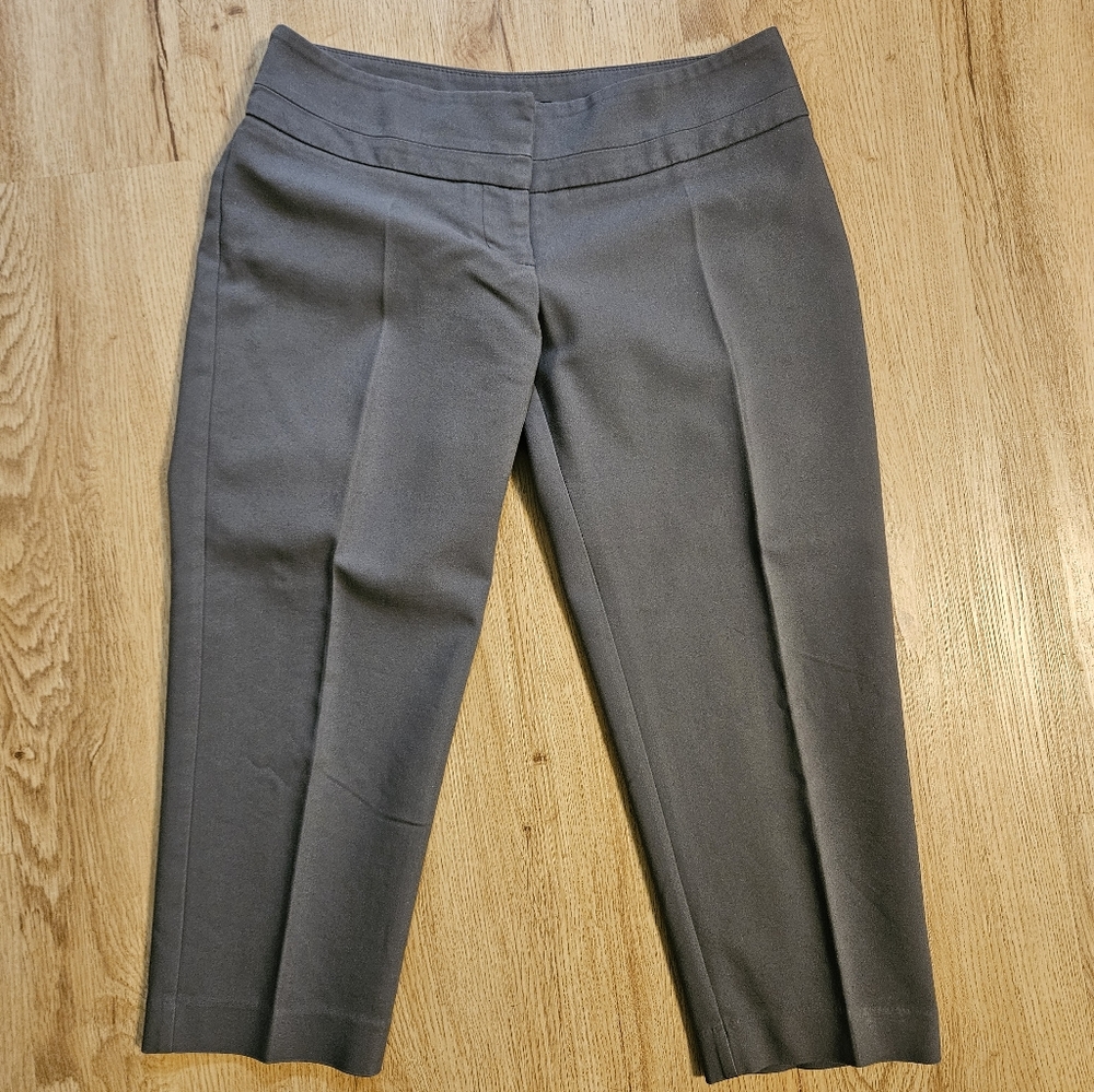 Grey Capri office pant
